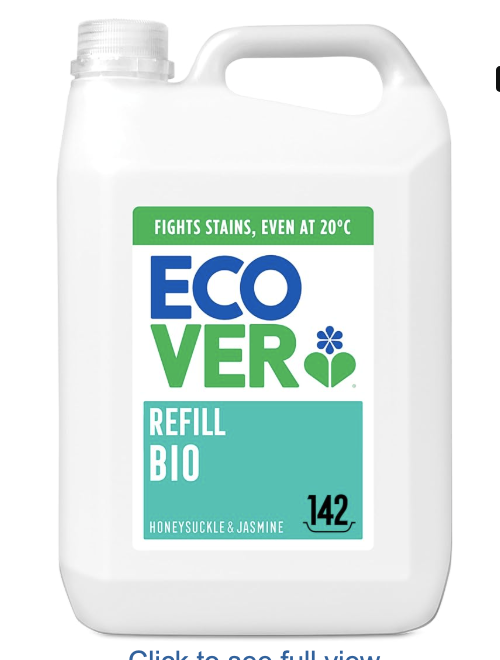 Profitez de cette offre spéciale en déstockage de produits d’entretien pour réaliser des économies tout en choisissant une lessive performante et respectueuse de l’environnement.
Chaque bidon de 5 L Ecover Bio Laundry Liquid Refill offre environ 142 lavages, soit plus de 4 260 lavages au total pour ce pack de 30 unités. Cette lessive écologique en gros est formulée à partir d’ingrédients d’origine végétale et minérale, entièrement biodégradables, pour un nettoyage puissant dès 30 °C.
Elle préserve la douceur des fibres, protège les couleurs et diffuse un parfum naturel chèvrefeuille & jasmin pour un linge frais et agréable. Avec cette offre, vous bénéficiez d’un prix réduit de 30 % par rapport au marché, soit 20 € TTC l’unité au lieu de 28 €. La livraison est comprise dans le prix, pour la Belgique, la France, le Royaume-Uni et l’Espagne. Points forts * Prix de gros : 30 % moins cher que le marché * Format économique : 150 L au total (≈ 4 260 lavages) * Formule biodégradable, respectueuse de l’environnement * Parfum naturel chèvrefeuille & jasmin * Convient dès 30 °C, préserve les couleurs et les fibres * Bidon recyclable, fabrication en usine zéro-déchet * Livraison incluse en Belgique, France, Royaume-Uni et Espagne Parfait pour * Les familles nombreuses * Les professionnels de l’hébergement (hôtels, gîtes, Airbnb…) * Les acheteurs recherchant du déstokage produits d’entretien et de la lessive écologique en gros * Ceux qui veulent des produits ménagers en gros pas cher et réduire leur empreinte carbone